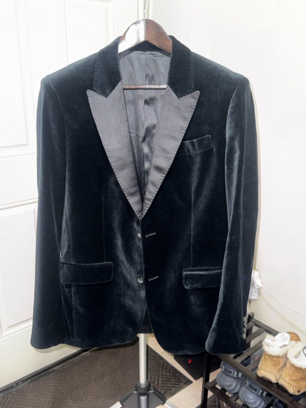 Elie Tahari I Men’s I Blazer I Velvet I Dinner I Peak Lapels I Side Vents - Picture 5 of 11